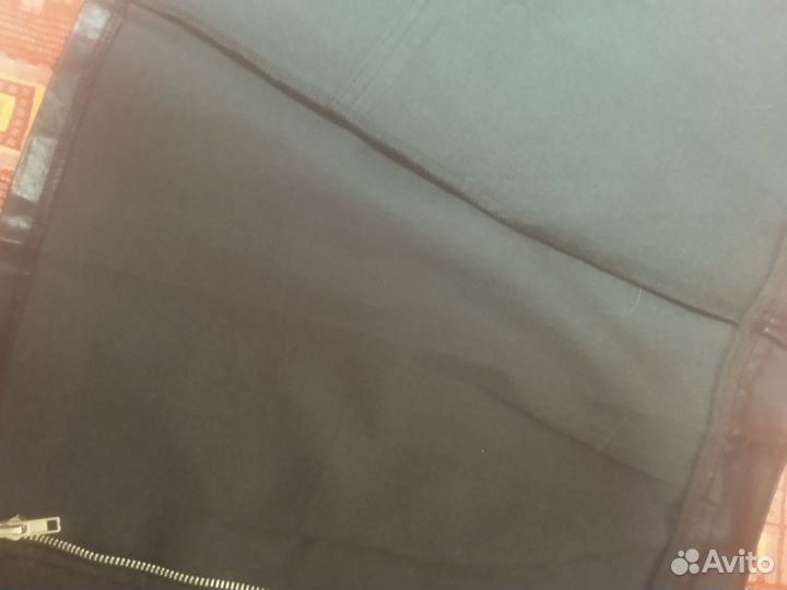 Кожаная мини юбка