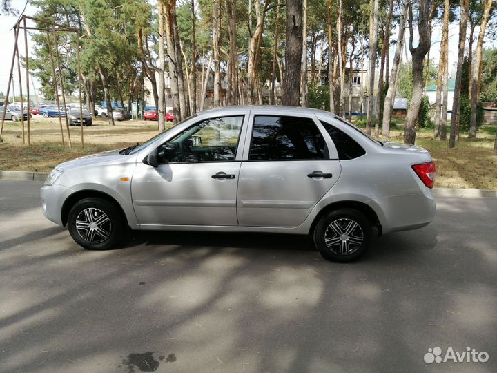 LADA Granta 1.6 МТ, 2012, 107 600 км
