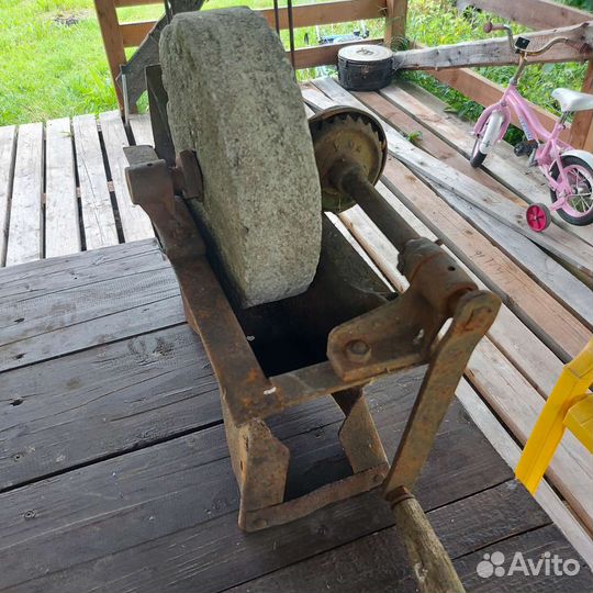 Наждак точило ручное