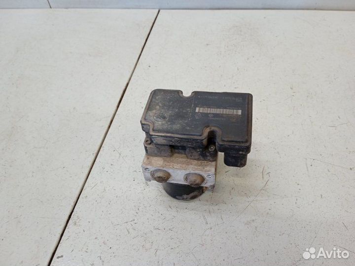 Блок ABS (насос) Renault Fluence 1.6 2011