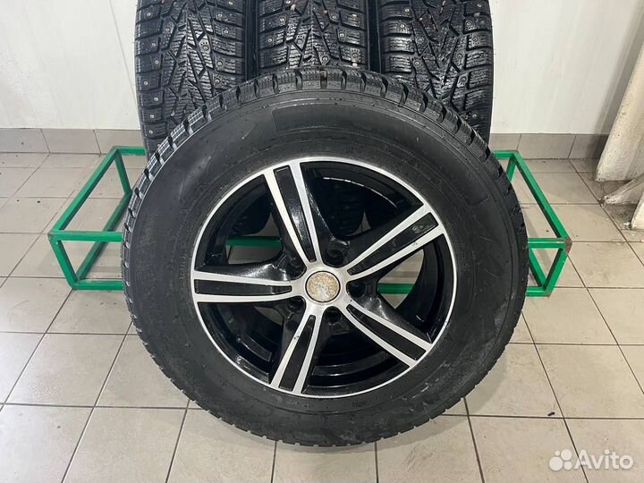 Nokian Tyres Nordman 7 SUV 215/65 R16