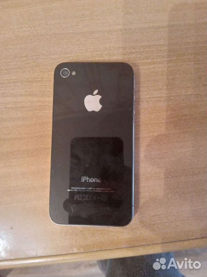 Телефон iPhone 4s