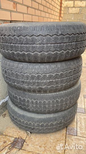 Zeta ZTR18 215/65 R16 109C