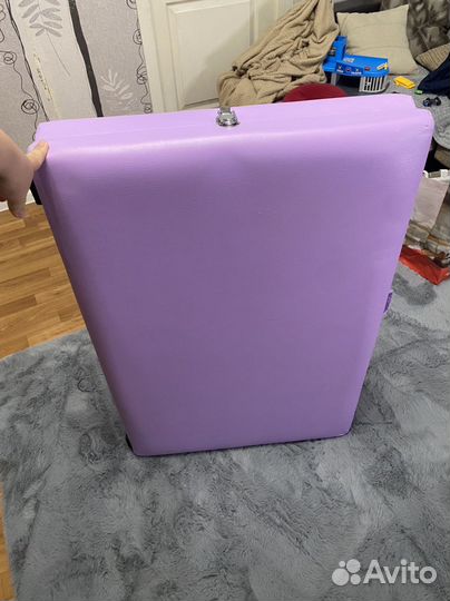 Массажная кушетка