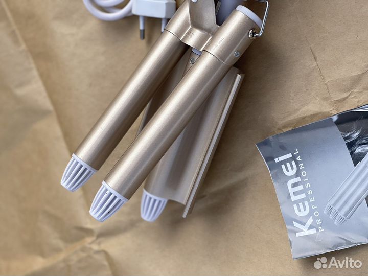 Плойка тройная Kemei (новая)