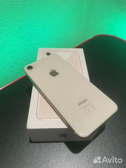 iPhone 8, 64 ГБ