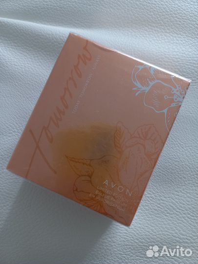 True Glow Avon редкость /Tomorrow Avon