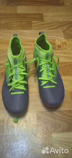 Футбольные бутсы