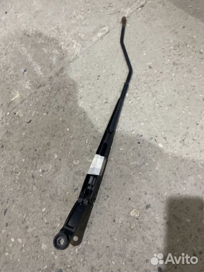 Поводок стеклоочистителя Chevrolet Aveo