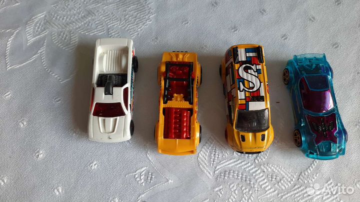 Детские машинки игрушки HotWeels