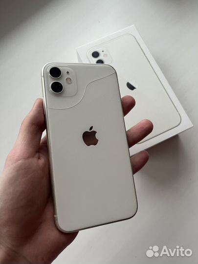 iPhone 11, 64 ГБ