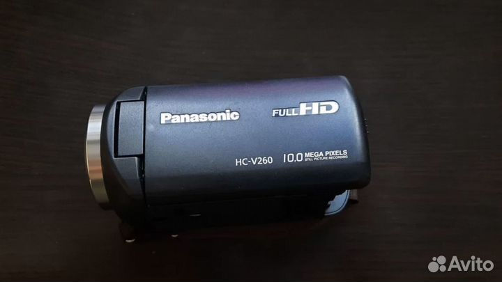 Видеокамера Panasonic V260 черный