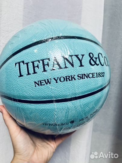 Баскетбольный мяч Tiffany Co новый