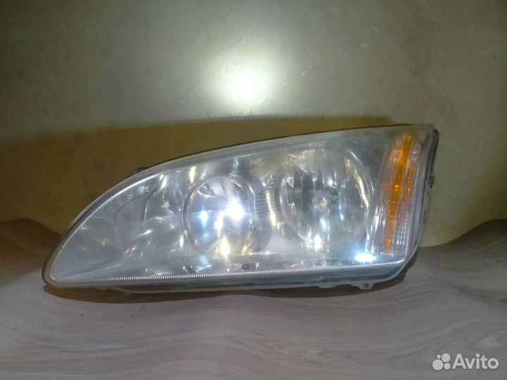 Фара ford focus 2