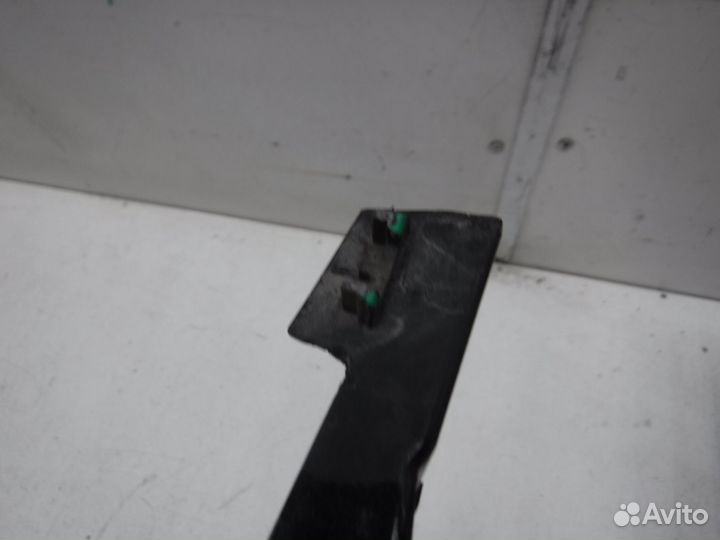 Спойлер переднего бампера Toyota Land Cruiser