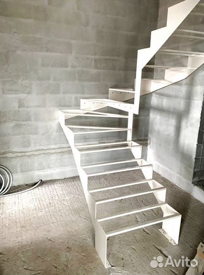 Лестничный каркас под ключ