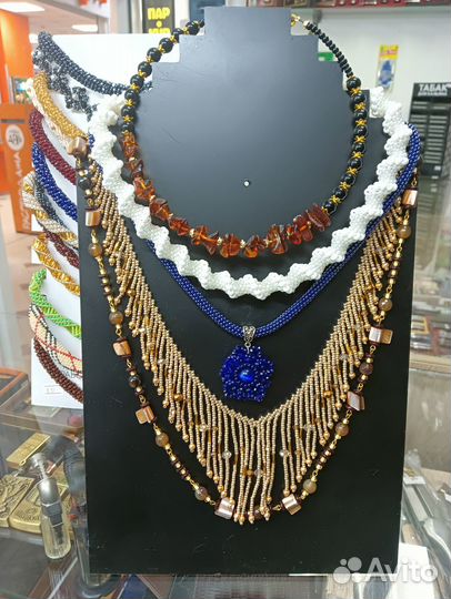 Колье жгут из бисера
