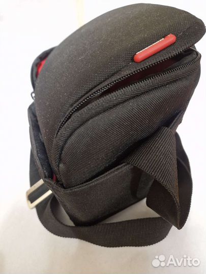 Зеркальный фотоаппарат canon eos 1100d+сумка