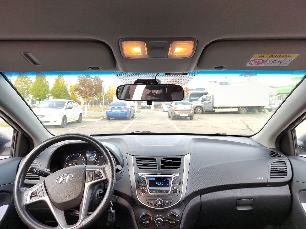 Hyundai Solaris: фото владельца
