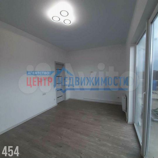 Дом 99 м² на участке 5 сот.