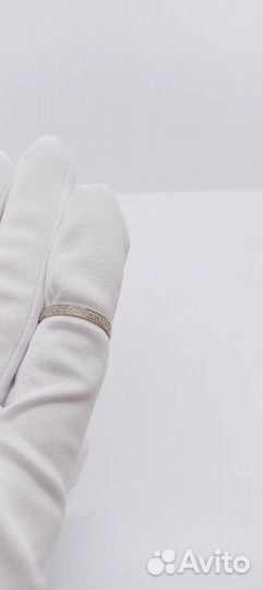 Кольцо с природным камнем Золото