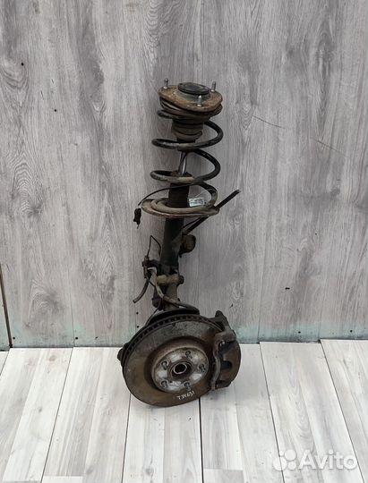 Стойка правая Тойота Рав 4 Toyota Rav 4