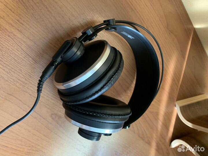 AKG K271 mkii