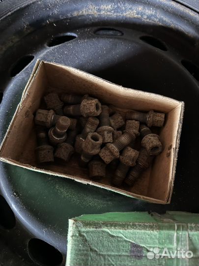 Колеса с зимними шинами 205 55 r16