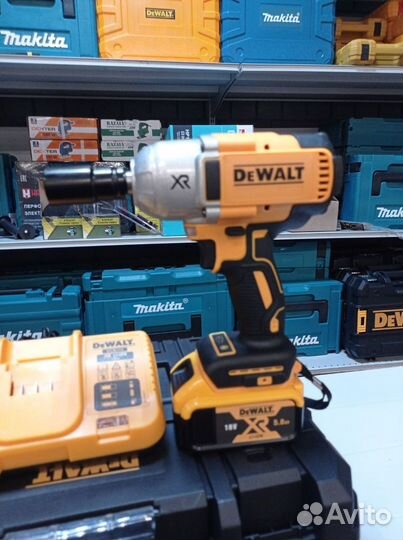 Гайковерт аккумуляторный dewalt