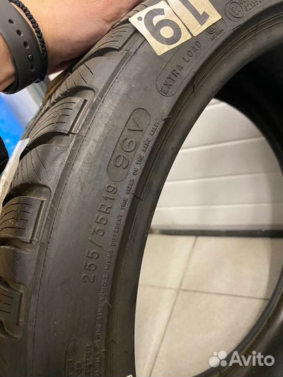 Michelin Alpin 4 255/35 R19 96V