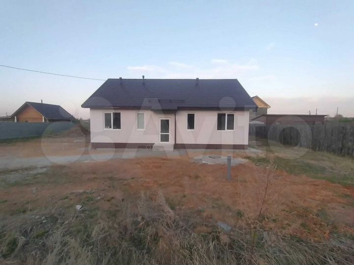 Коттедж 100 м² на участке 9 сот.