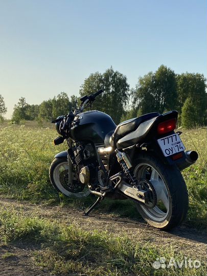 Honda CB 400 SF