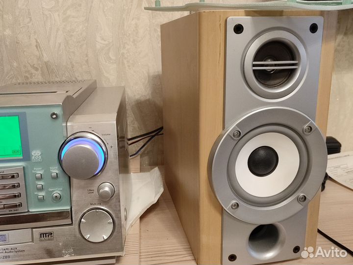 Музыкальный центр