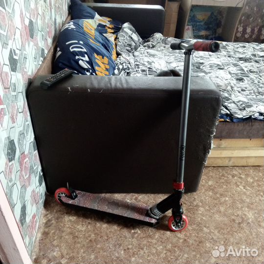 Трюковой самокат парковый