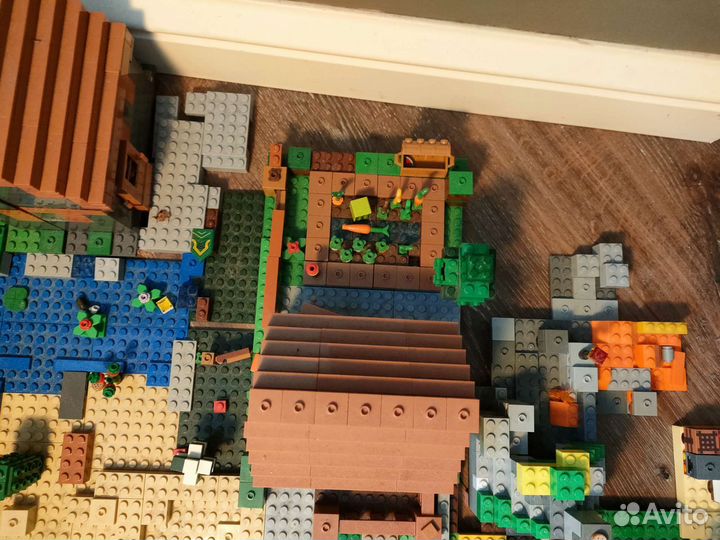 Продаю лего маенкровт за 8500