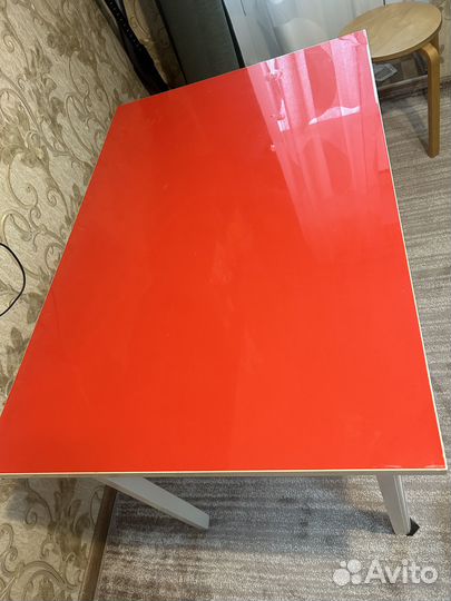 Кухонный стол