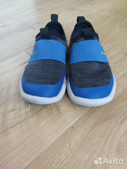 Кроссовки Crocs