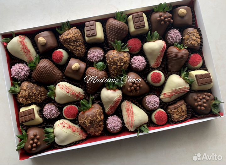 Клубника в шоколаде, фрукты, букеты