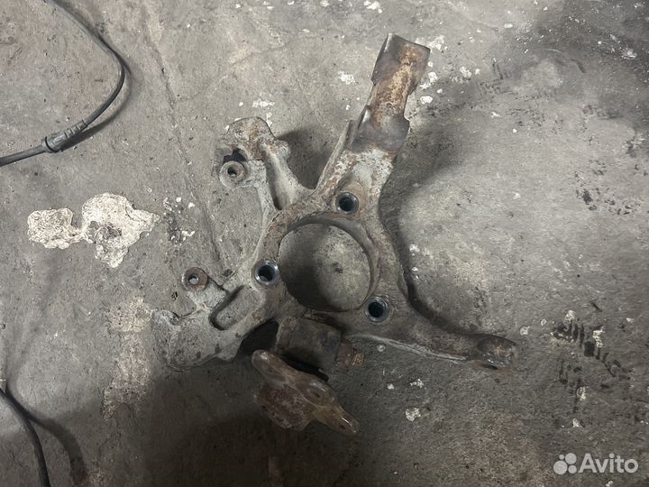 Правый поворотный кулак опель астра H аш астра г