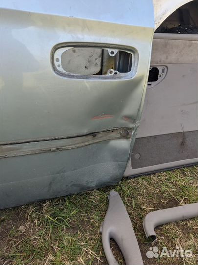 Боковая дверь Dodge caravan /Chrysler