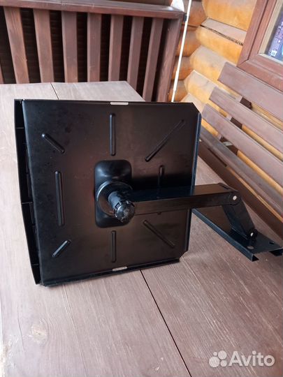 Кронштейн настенный поворотный с площадкой 32х29см