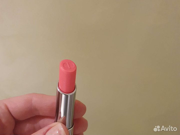 Помада губная Dior mirror shine 561. б/у 2 раза