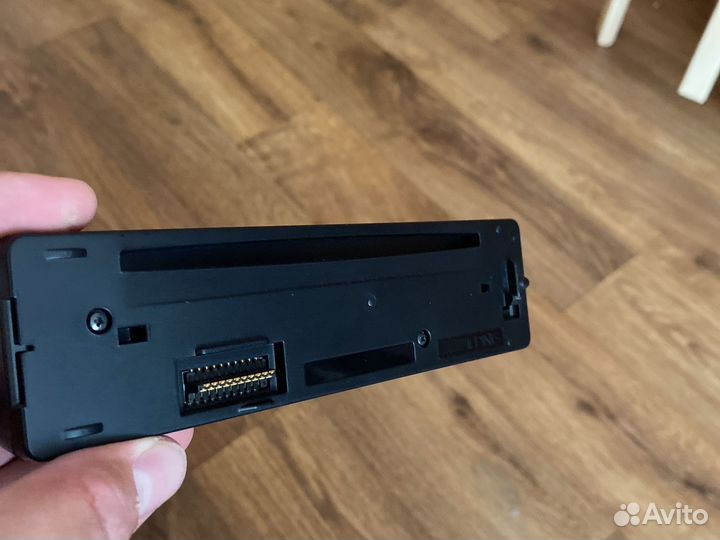 Автомагнитола alpine UTE - 200BT