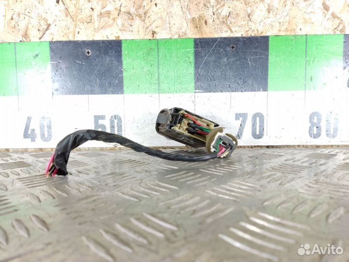 Кнопка стеклоподъемника Kia Sportage 1993 2006