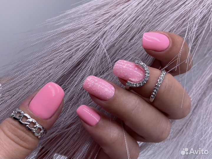 Маникюр, педикюр, брови, ресницы