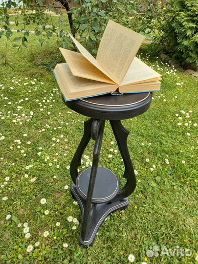 Подставка под цветы