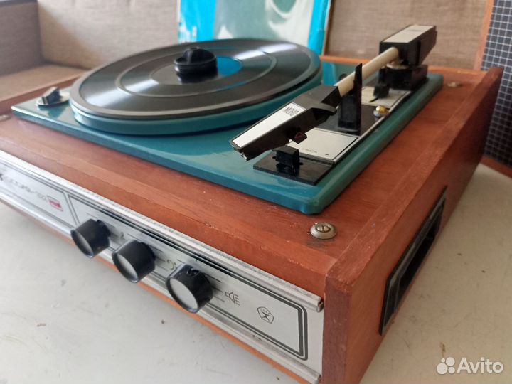 Электрофон транзисторный *Россия-323* с 1984г