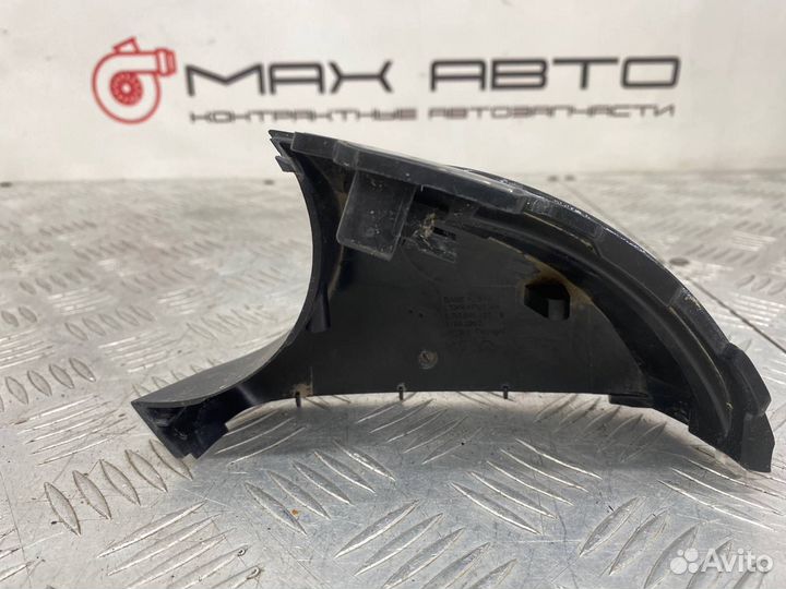 Б/У повторитель поворота (поворотник) правый