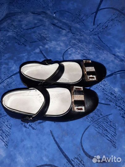 Туфли для девочки (белые и чёрные),32 размер