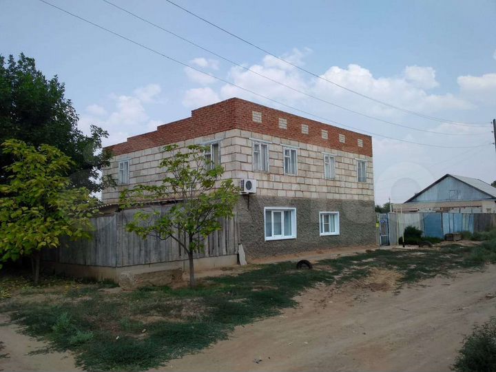 Дом 168 м² на участке 6,9 сот.